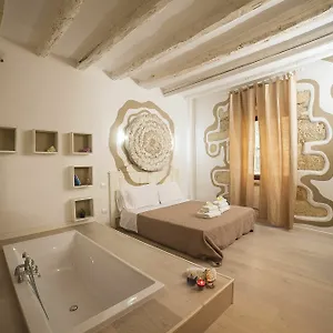 Oisife Apartment